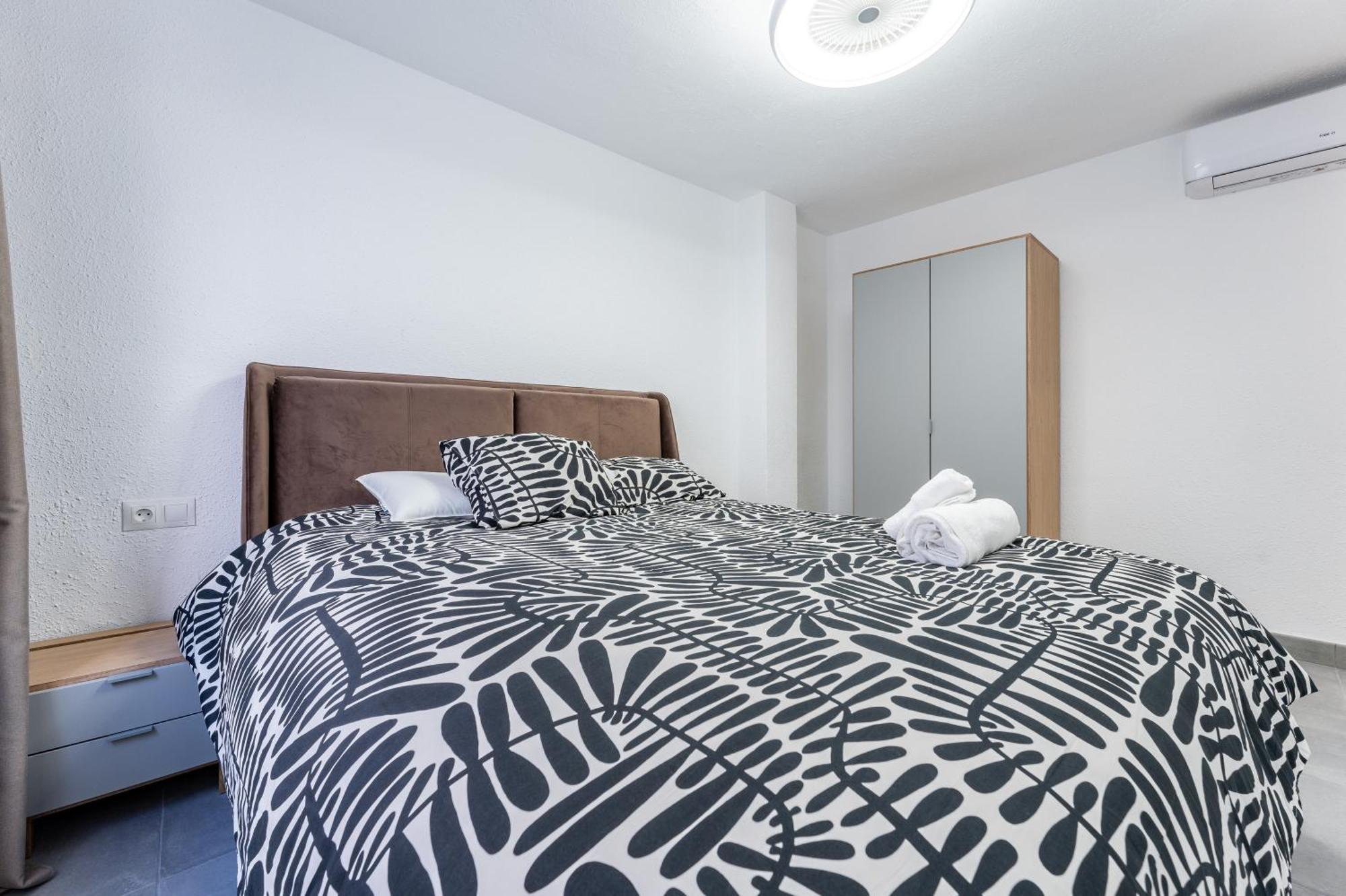 Apartamento Malaga Centro エクステリア 写真